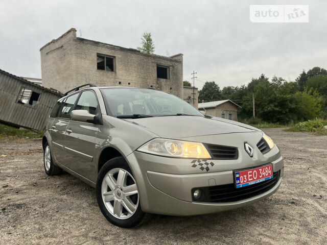 Бежевый Рено Меган, объемом двигателя 1.6 л и пробегом 248 тыс. км за 5650 $, фото 1 на Automoto.ua