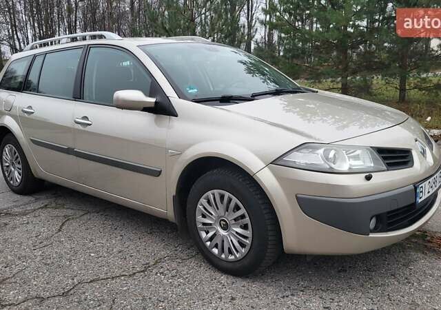 Бежевый Рено Меган, объемом двигателя 1.6 л и пробегом 256 тыс. км за 5600 $, фото 1 на Automoto.ua