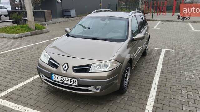 Бежевый Рено Меган, объемом двигателя 1.5 л и пробегом 311 тыс. км за 5800 $, фото 1 на Automoto.ua