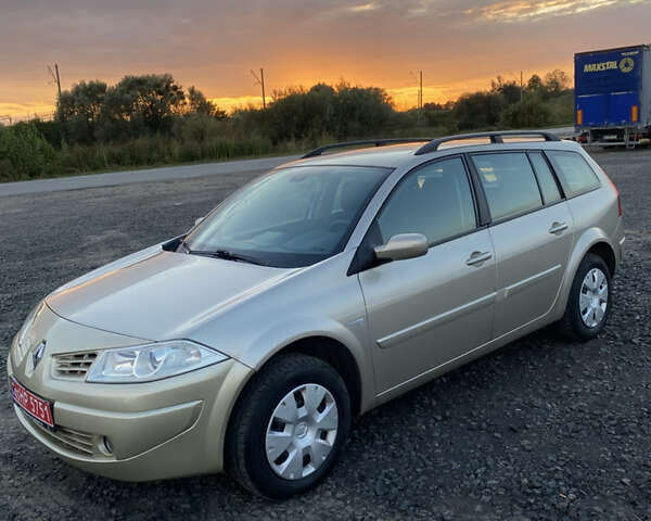 Бежевый Рено Меган, объемом двигателя 1.6 л и пробегом 230 тыс. км за 5800 $, фото 1 на Automoto.ua