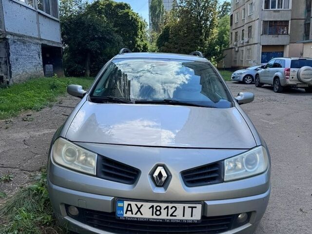 Бежевий Рено Меган, об'ємом двигуна 1.6 л та пробігом 294 тис. км за 4000 $, фото 1 на Automoto.ua