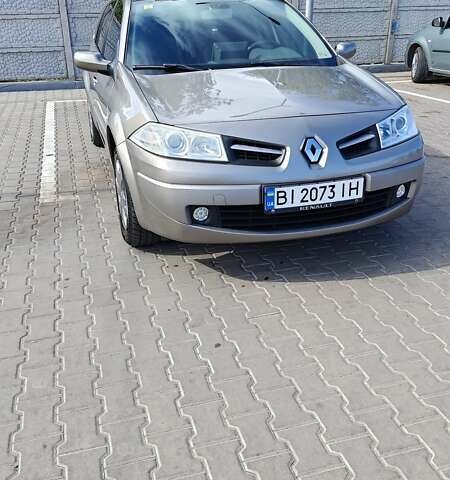 Бежевый Рено Меган, объемом двигателя 1.6 л и пробегом 175 тыс. км за 7000 $, фото 1 на Automoto.ua