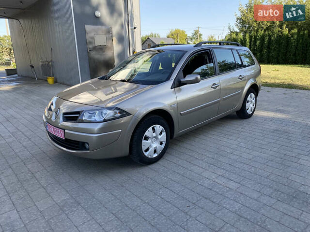 Бежевый Рено Меган, объемом двигателя 1.6 л и пробегом 127 тыс. км за 5500 $, фото 1 на Automoto.ua