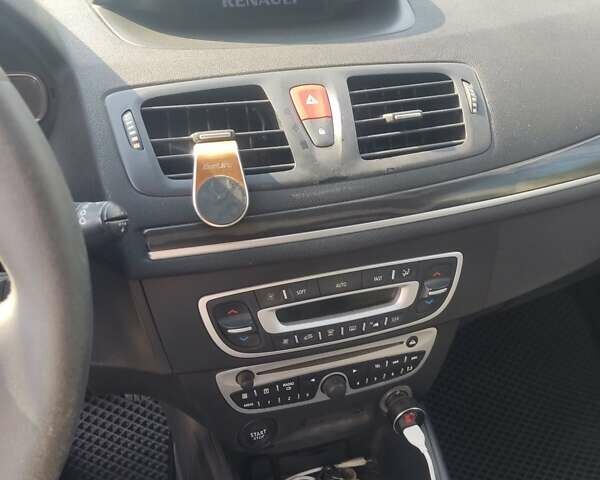 Бежевий Рено Меган, об'ємом двигуна 1.87 л та пробігом 275 тис. км за 6500 $, фото 1 на Automoto.ua