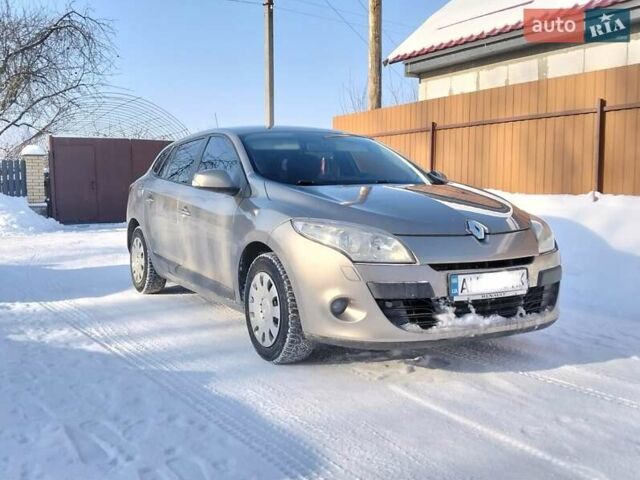 Бежевый Рено Меган, объемом двигателя 1.6 л и пробегом 211 тыс. км за 6200 $, фото 1 на Automoto.ua