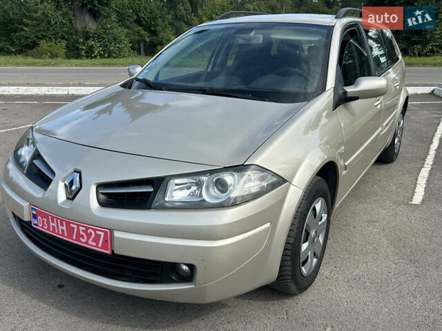 Бежевый Рено Меган, объемом двигателя 1.6 л и пробегом 227 тыс. км за 5450 $, фото 1 на Automoto.ua