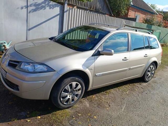 Бежевый Рено Меган, объемом двигателя 1.6 л и пробегом 284 тыс. км за 5900 $, фото 1 на Automoto.ua