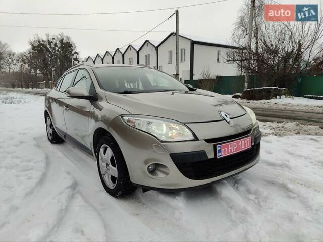 Бежевый Рено Меган, объемом двигателя 1.6 л и пробегом 211 тыс. км за 7200 $, фото 1 на Automoto.ua