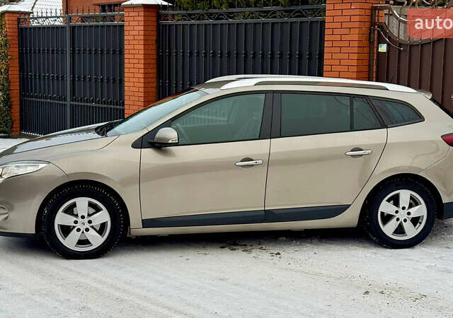 Бежевый Рено Меган, объемом двигателя 0 л и пробегом 225 тыс. км за 7500 $, фото 1 на Automoto.ua