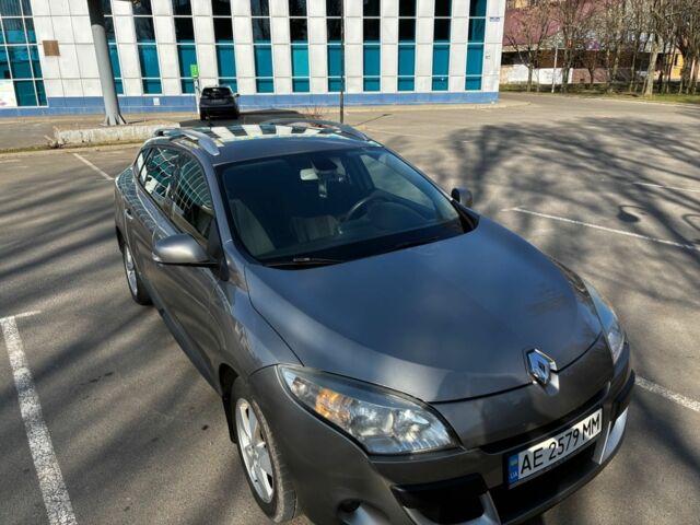 Бежевый Рено Меган, объемом двигателя 1.5 л и пробегом 215 тыс. км за 6700 $, фото 1 на Automoto.ua