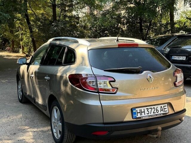 Бежевый Рено Меган, объемом двигателя 1.5 л и пробегом 285 тыс. км за 6700 $, фото 1 на Automoto.ua