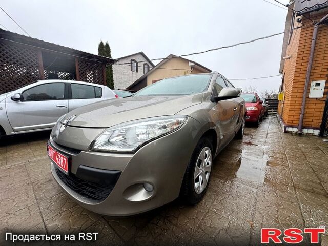 Бежевий Рено Меган, об'ємом двигуна 1.6 л та пробігом 134 тис. км за 7500 $, фото 1 на Automoto.ua