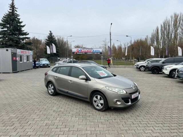 Бежевый Рено Меган, объемом двигателя 1.5 л и пробегом 211 тыс. км за 7400 $, фото 1 на Automoto.ua