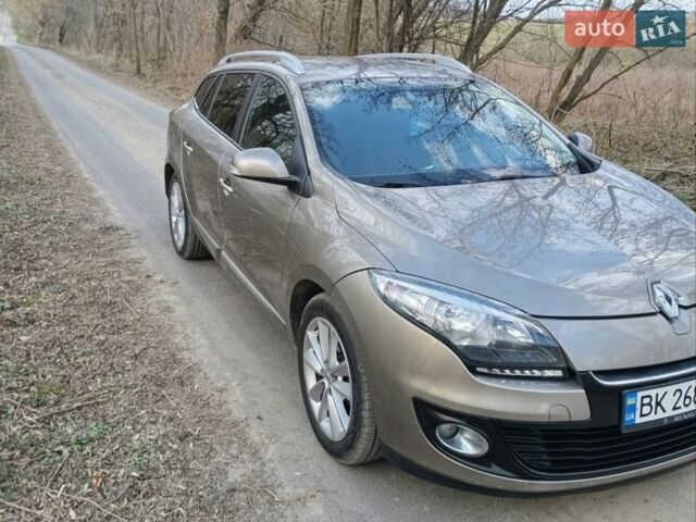 Бежевий Рено Меган, об'ємом двигуна 1.46 л та пробігом 253 тис. км за 7300 $, фото 1 на Automoto.ua