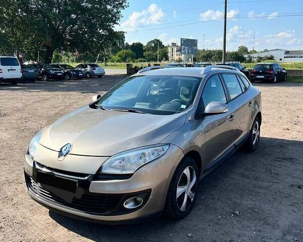 Бежевый Рено Меган, объемом двигателя 1.5 л и пробегом 213 тыс. км за 7500 $, фото 1 на Automoto.ua