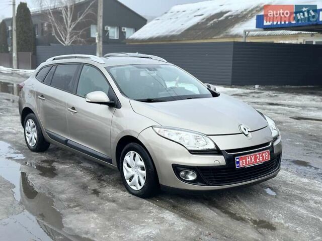 Бежевый Рено Меган, объемом двигателя 1.5 л и пробегом 247 тыс. км за 7650 $, фото 1 на Automoto.ua