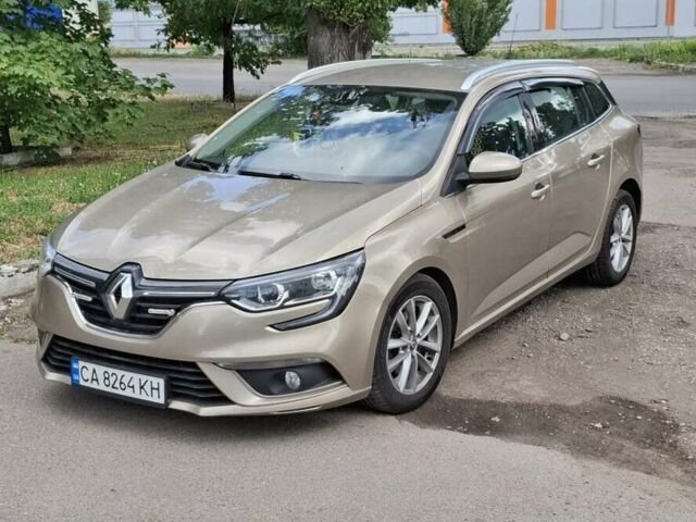 Бежевый Рено Меган, объемом двигателя 1.46 л и пробегом 261 тыс. км за 11000 $, фото 1 на Automoto.ua