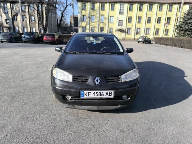Черный Рено Меган, объемом двигателя 1.6 л и пробегом 260 тыс. км за 3300 $, фото 1 на Automoto.ua