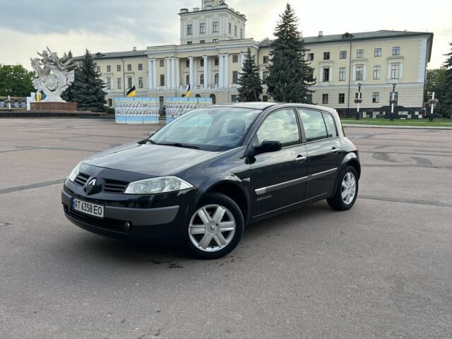 Черный Рено Меган, объемом двигателя 1.6 л и пробегом 250 тыс. км за 3500 $, фото 1 на Automoto.ua