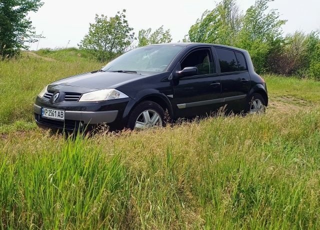 Чорний Рено Меган, об'ємом двигуна 2 л та пробігом 250 тис. км за 4544 $, фото 1 на Automoto.ua
