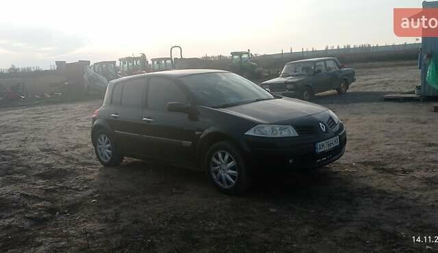 Черный Рено Меган, объемом двигателя 1.6 л и пробегом 229 тыс. км за 3300 $, фото 1 на Automoto.ua