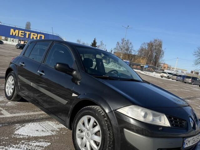 Черный Рено Меган, объемом двигателя 1.6 л и пробегом 325 тыс. км за 4300 $, фото 1 на Automoto.ua