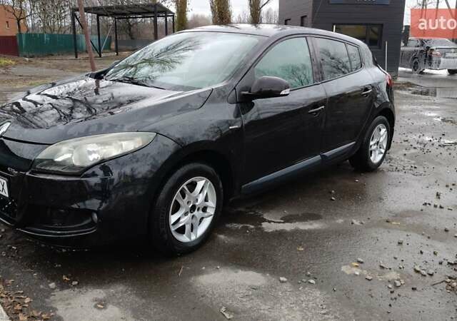 Черный Рено Меган, объемом двигателя 1.5 л и пробегом 241 тыс. км за 5900 $, фото 1 на Automoto.ua