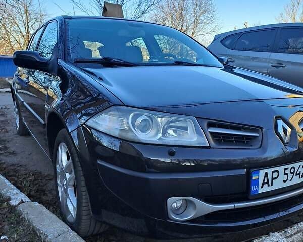 Черный Рено Меган, объемом двигателя 1.6 л и пробегом 237 тыс. км за 6450 $, фото 1 на Automoto.ua
