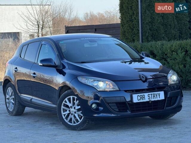 Черный Рено Меган, объемом двигателя 1.6 л и пробегом 230 тыс. км за 6900 $, фото 1 на Automoto.ua