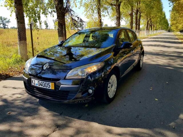 Чорний Рено Меган, об'ємом двигуна 1.5 л та пробігом 223 тис. км за 7000 $, фото 1 на Automoto.ua