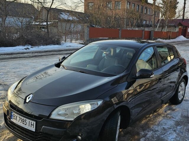 Черный Рено Меган, объемом двигателя 1.5 л и пробегом 210 тыс. км за 7000 $, фото 1 на Automoto.ua