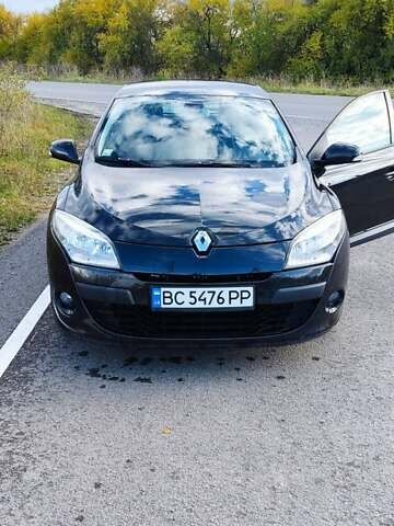 Черный Рено Меган, объемом двигателя 1.6 л и пробегом 250 тыс. км за 6200 $, фото 1 на Automoto.ua