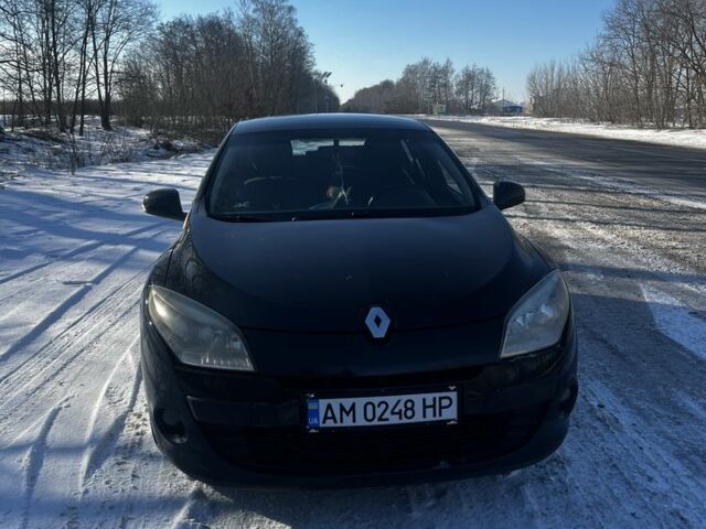 Чорний Рено Меган, об'ємом двигуна 1.5 л та пробігом 258 тис. км за 5150 $, фото 1 на Automoto.ua