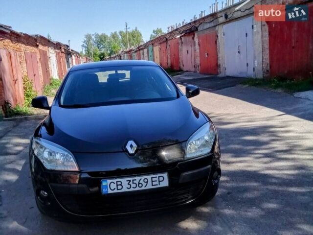 Черный Рено Меган, объемом двигателя 1.6 л и пробегом 175 тыс. км за 6750 $, фото 1 на Automoto.ua