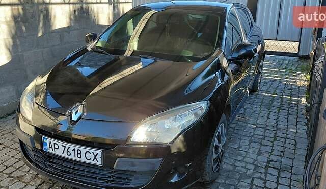 Черный Рено Меган, объемом двигателя 1.5 л и пробегом 260 тыс. км за 5600 $, фото 1 на Automoto.ua