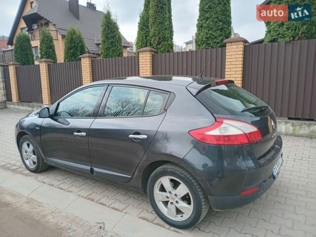 Чорний Рено Меган, об'ємом двигуна 1.6 л та пробігом 220 тис. км за 7650 $, фото 1 на Automoto.ua