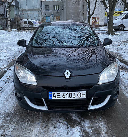 Черный Рено Меган, объемом двигателя 1.5 л и пробегом 290 тыс. км за 5000 $, фото 1 на Automoto.ua