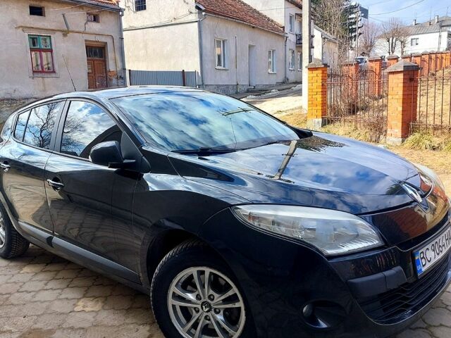 Черный Рено Меган, объемом двигателя 1.5 л и пробегом 180 тыс. км за 6500 $, фото 1 на Automoto.ua