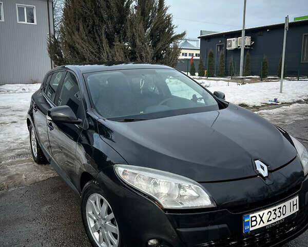 Черный Рено Меган, объемом двигателя 1.6 л и пробегом 236 тыс. км за 6000 $, фото 1 на Automoto.ua