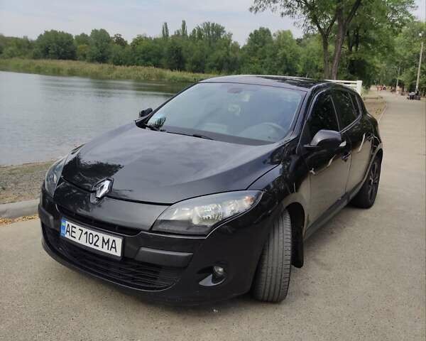 Черный Рено Меган, объемом двигателя 1.6 л и пробегом 172 тыс. км за 8200 $, фото 1 на Automoto.ua