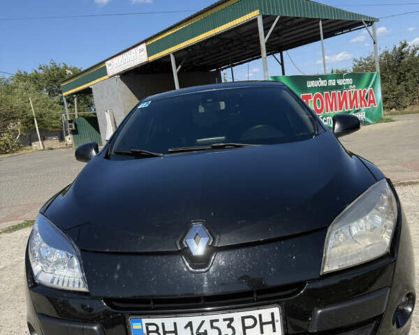 Черный Рено Меган, объемом двигателя 1.46 л и пробегом 260 тыс. км за 6000 $, фото 1 на Automoto.ua