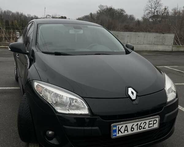 Черный Рено Меган, объемом двигателя 1.6 л и пробегом 274 тыс. км за 6800 $, фото 1 на Automoto.ua