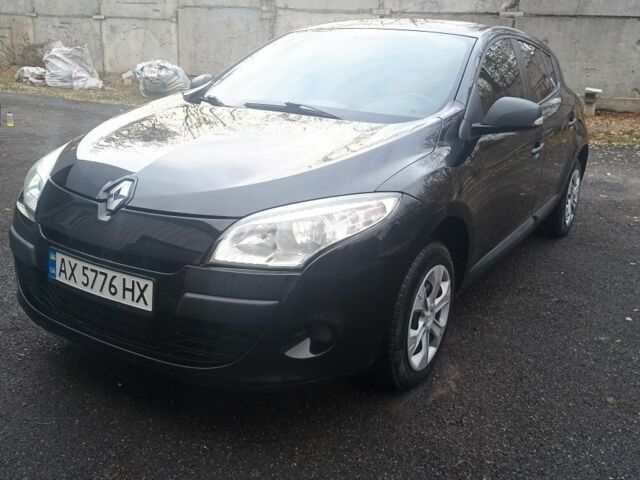 Черный Рено Меган, объемом двигателя 0 л и пробегом 295 тыс. км за 5300 $, фото 1 на Automoto.ua