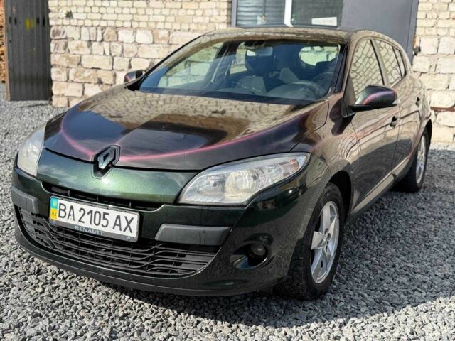 Черный Рено Меган, объемом двигателя 1.6 л и пробегом 370 тыс. км за 4500 $, фото 1 на Automoto.ua