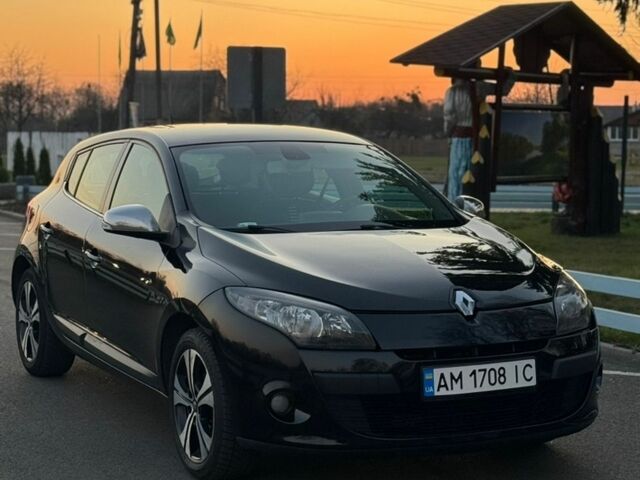 Чорний Рено Меган, об'ємом двигуна 1.46 л та пробігом 240 тис. км за 6500 $, фото 1 на Automoto.ua