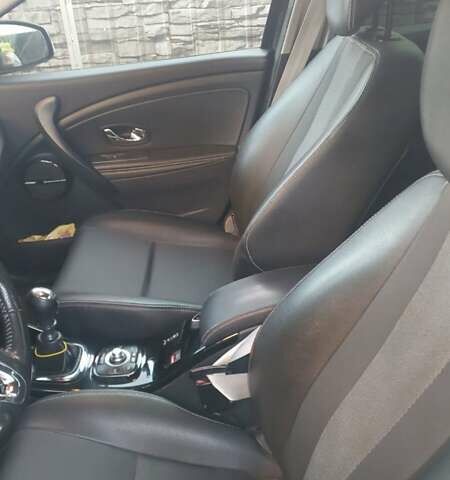 Черный Рено Меган, объемом двигателя 1.5 л и пробегом 285 тыс. км за 9200 $, фото 1 на Automoto.ua