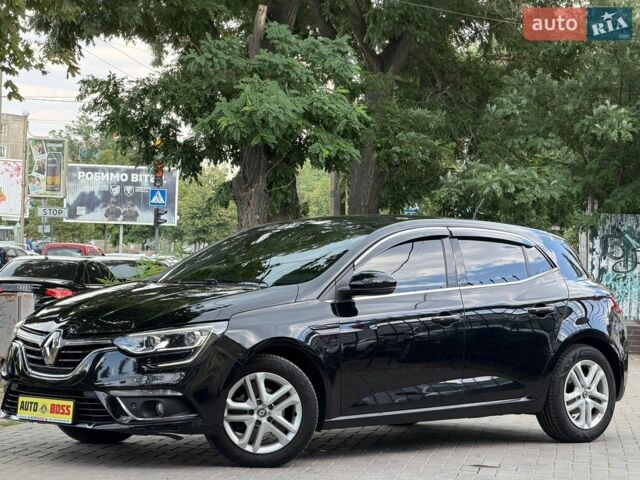Черный Рено Меган, объемом двигателя 1.5 л и пробегом 123 тыс. км за 12500 $, фото 1 на Automoto.ua