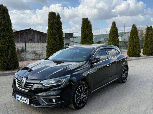 Чорний Рено Меган, об'ємом двигуна 1.6 л та пробігом 260 тис. км за 11250 $, фото 1 на Automoto.ua