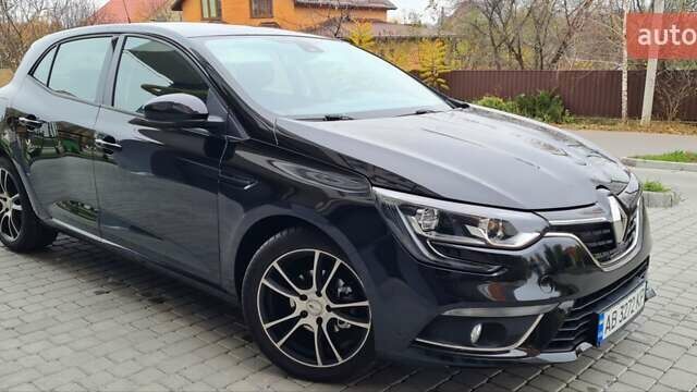 Черный Рено Меган, объемом двигателя 1.5 л и пробегом 122 тыс. км за 12800 $, фото 1 на Automoto.ua