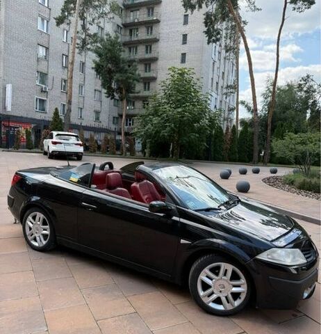 Чорний Рено Меган, об'ємом двигуна 2 л та пробігом 200 тис. км за 5700 $, фото 1 на Automoto.ua